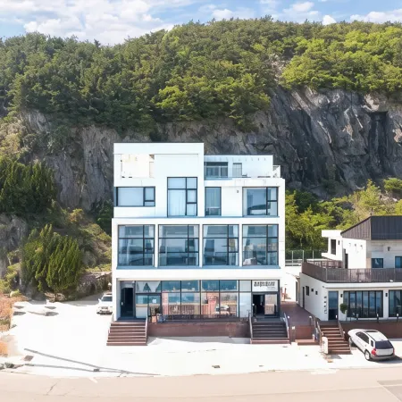 Namhae Red Wave Pension
