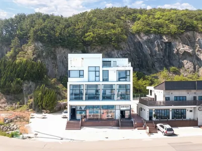 Namhae Red Wave Pension