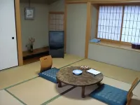 Maehira Hotels in Tenkawa