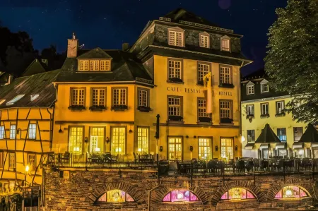 Horchem Hotel-Restaurant-Café-Bar Отели в г. Кальтерхерберг