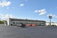 Knights Inn Merrillville - parking