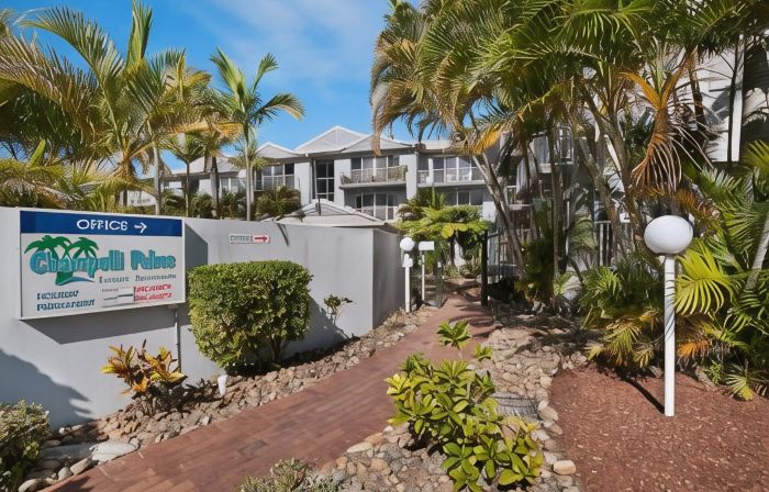 Champelli Palms Apartments