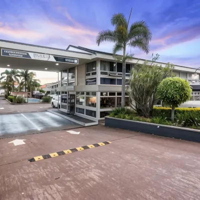 Park Motor Inn Hotels near Queensland Museum Cobb+Co | Toowoomba