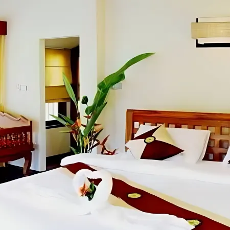 Phangka Paradise Resort Отели рядом с достопримечательностью «Змеиная ферма»
