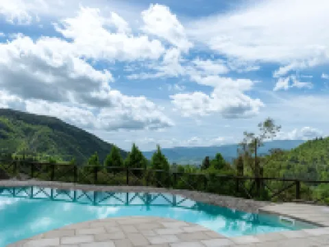 ボルゴ I トレ バローニ ポッピのホテル