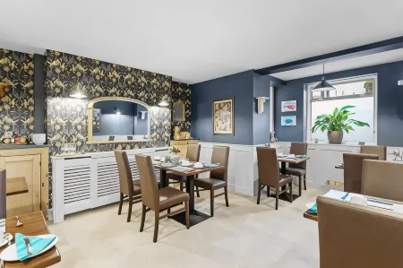 Sandway House Отели рядом со станцией Torquay Railway Station