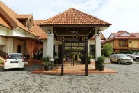 The Manor Beach Resort Besut Hotels in Kampung Raja
