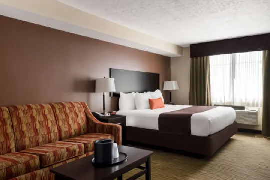 Best Western Plus Landmark Hotel