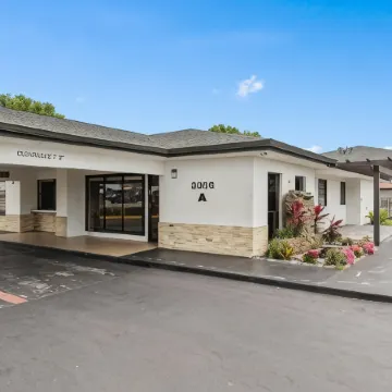 Baymont by Wyndham Orlando Downtown Отели рядом с достопримечательностью «Парк Лейк Эола»