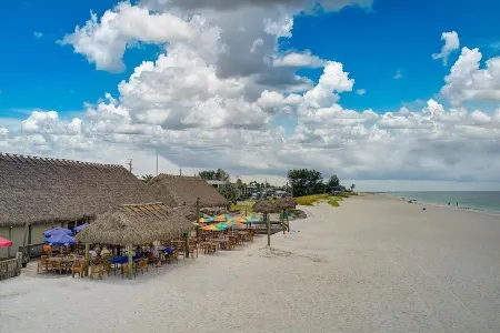 ~Steps to Beach • Bayview Balcony • Beach Gear Incl~