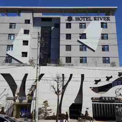 리버호텔 Hotel Exterior