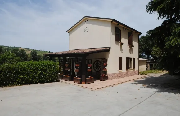 傑米尼亞尼鄉村別墅酒店