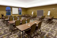 Holiday Inn Express & Suites Batavia - Darien Lake Hotels in Batavia