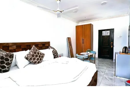 FIRST HR HOTEL Отели в г. Prampram