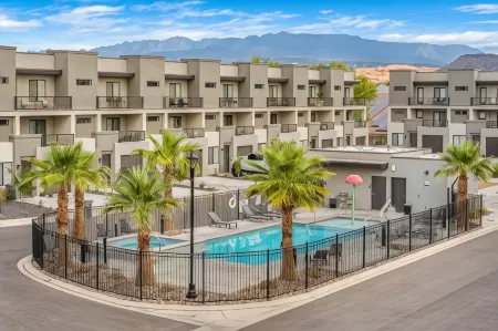 Best Value in St. George - Green Valley Getaway Отели в г. Санкт-Джордж