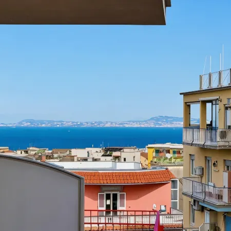 YourHome - Il Pino Rooms & Apartment