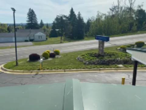 Baymont by Wyndham Petoskey Hotels in Petoskey