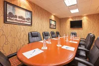 Holiday Inn Express & Suites Laredo-Event Center Area