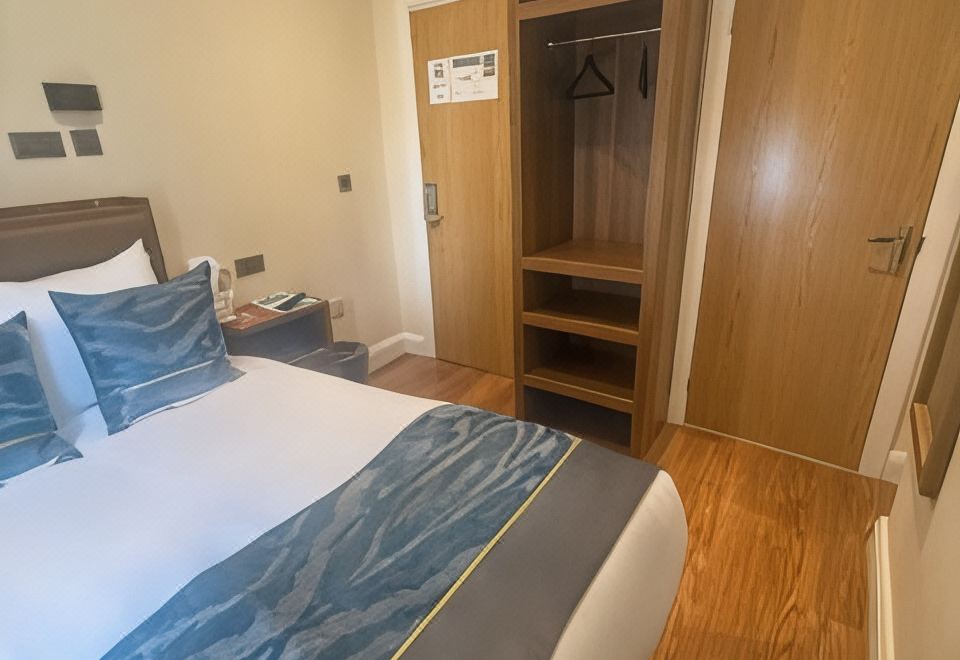 호텔 올림피아 런던