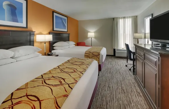 聖路易斯阿諾德梨樹酒店