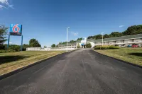 Motel 6 Niantic, CT - New London فنادق في Niantic