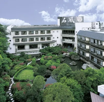 Hotel Sekifu فنادق في فويفوكي