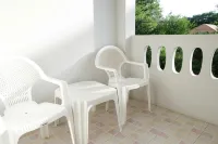 2N Guesthouse Hotels in Ban Laem
