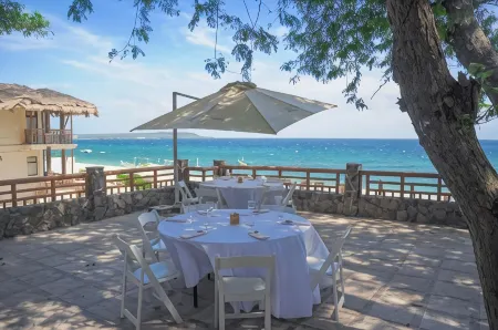 Acuaverde Beach Resort Отели в г. Сан Хуан