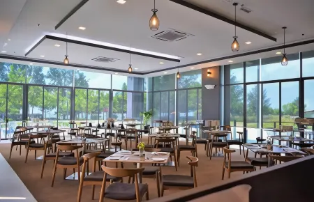 D'Wharf Hotel & Serviced Residence