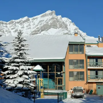 Douglas Fir Resort & Chalets