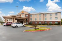 Comfort Inn & Suites Pine Bluff Các khách sạn gần Pine Bluff/Jefferson County Historical Museum