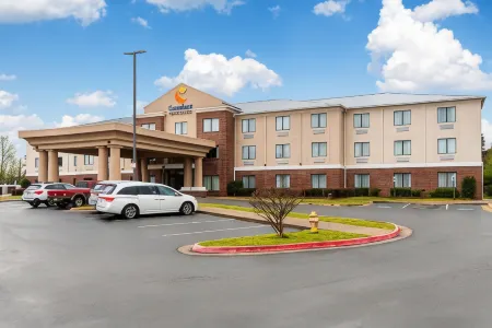 Comfort Inn & Suites Pine Bluff