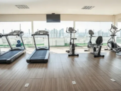 Summit Hotel Monaco โรงแรมในกัวรูลโฮส