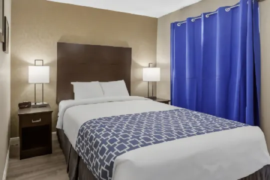 Rodeway Inn & Suites