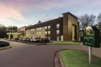 La Quinta Inn & Suites by Wyndham Atlanta Midtown - Buckhead