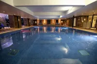 Old Thorns Hotel & Resort - Pools