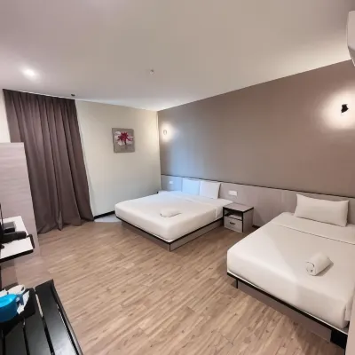 Gergasi Inn Hotels near Terminal Meru Raya (Terminal Amanjaya)