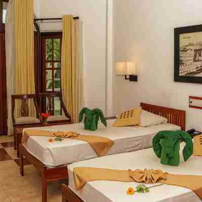 Senani Hotel Rooms