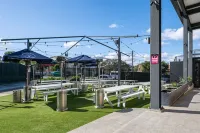 Illinois Hotel Hotels in Burwood