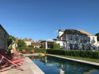 Clos Saint Nicolas فنادق في Neauphle-le-Chateau