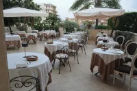 Villa Daphne - breakfast