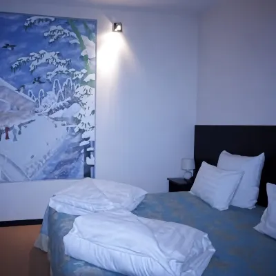 Iris Hotel - 2 ดาว