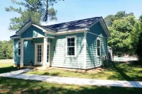High Meadows Cottage on 16 Acres property, No Pet Fee