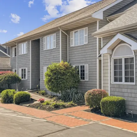 Private Pool and Outdoor Patio Escape - Charming Cozy Retreat Отели рядом с достопримечательностью «Парк Джеймс»