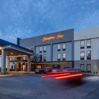 Hampton Inn Waldorf Hotels in Saint Charles