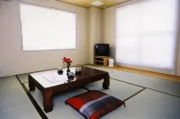 Business Hotel Yukuhashi Hotel di Kanda