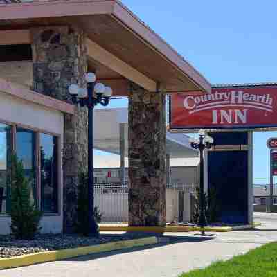 Econo Lodge Inn & Suites Hotel Exterior