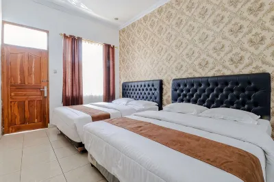 Griya Limasan Gunung Kidul Hotels in Siraman