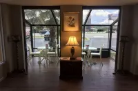 Suburban Studios North Charleston I-526