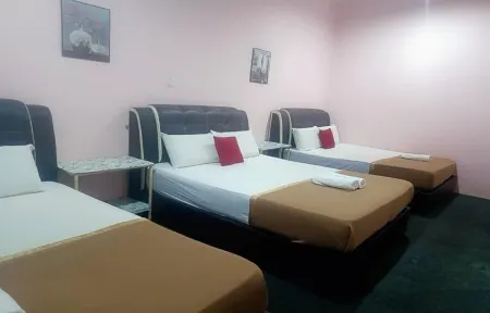 Luthfi Hotel Отели рядом с достопримечательностью «Universiti Sultan Zainal Abidin»